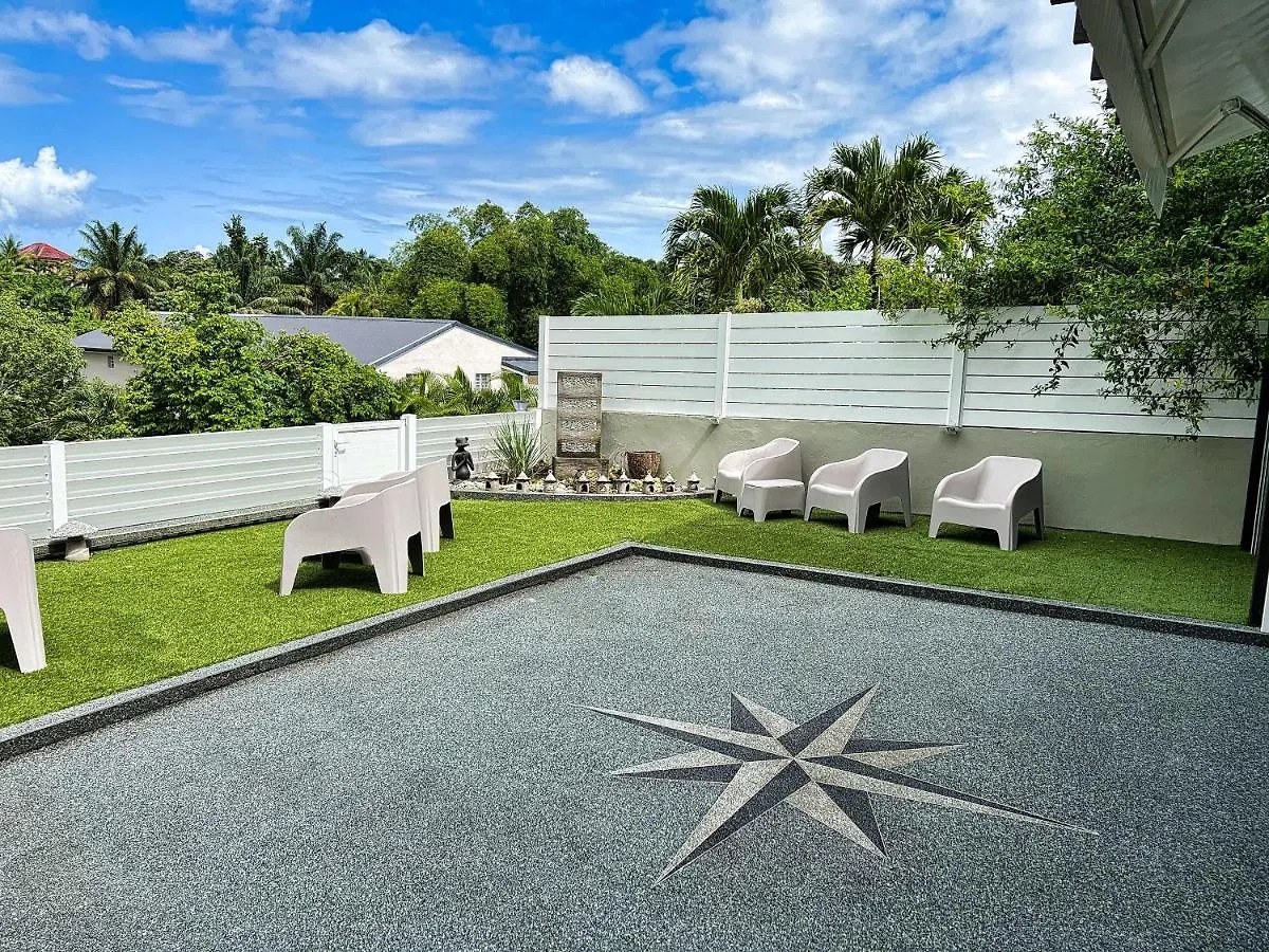 Green Lord Domaine - Lodges Piscine & Spa - Bar & Lounge - Restaurant Gastronomique Lamentin Villa