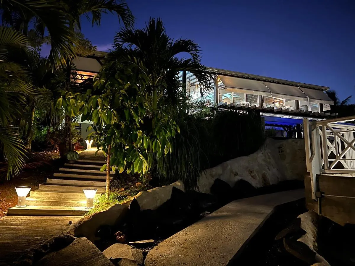 Green Lord Domaine - Lodges Piscine & Spa - Bar & Lounge - Restaurant Gastronomique Lamentin
