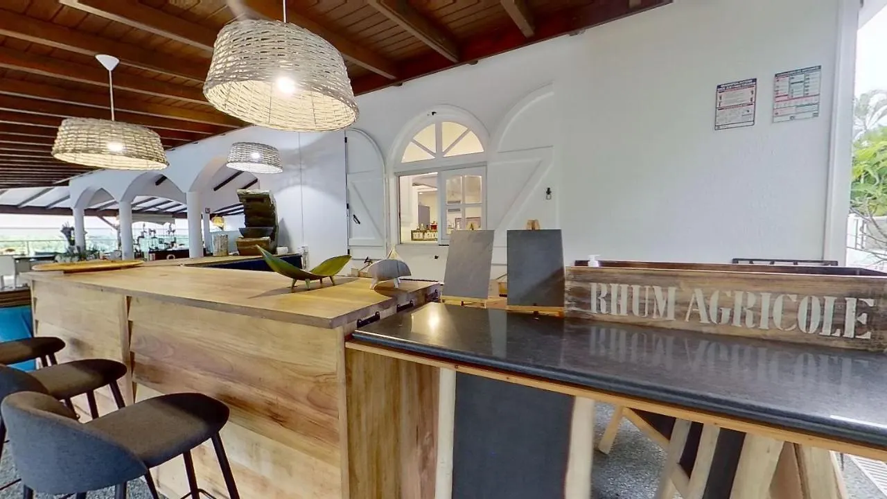 Green Lord Domaine - Lodges Piscine & Spa - Bar & Lounge - Restaurant Gastronomique Lamentin