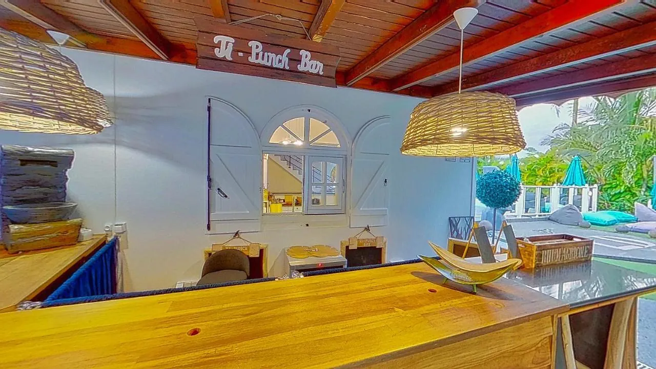 Villa Green Lord Domaine - Lodges Piscine & Spa - Bar & Lounge - Restaurant Gastronomique Lamentin