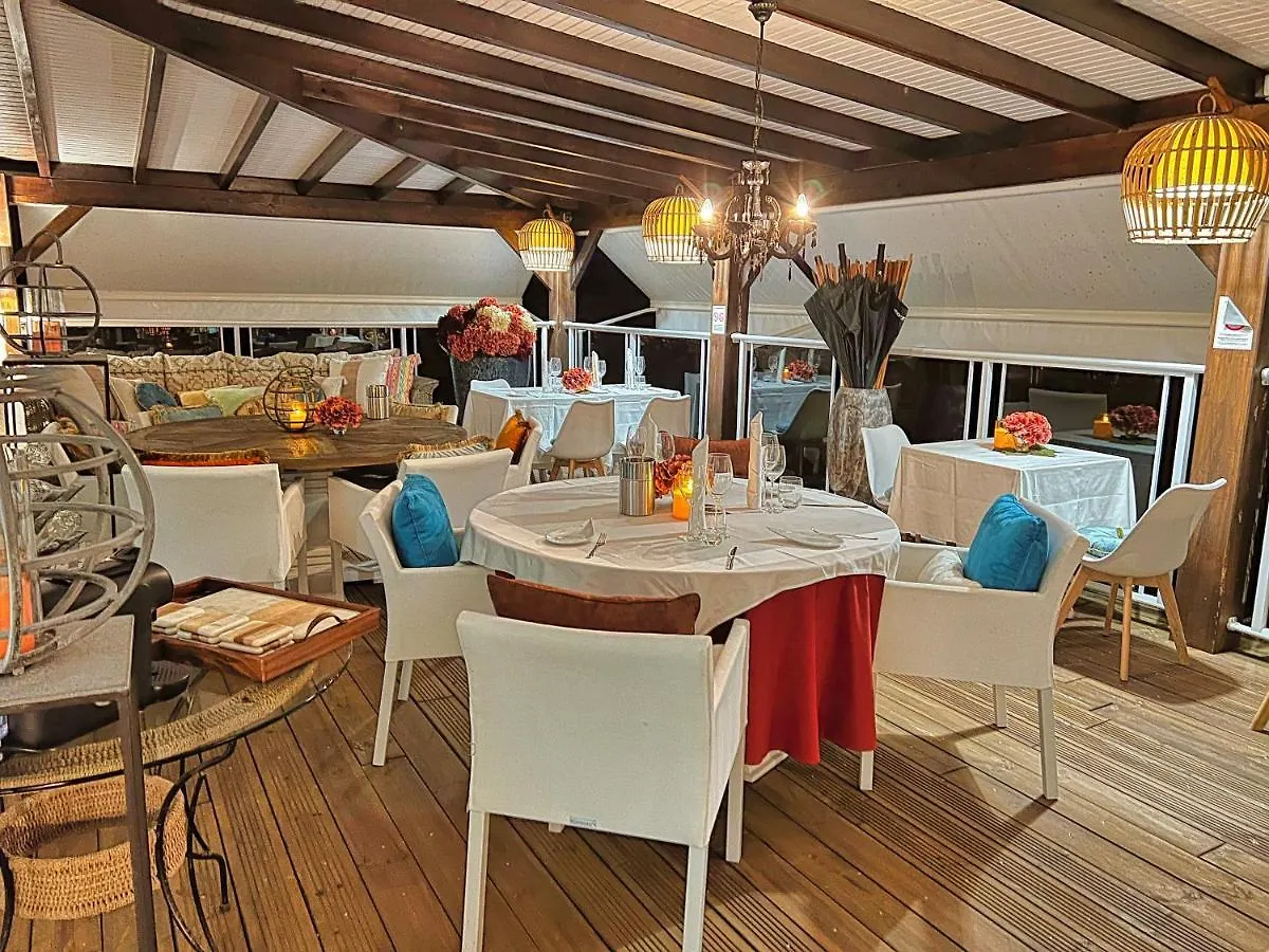 Green Lord Domaine - Lodges Piscine & Spa - Bar & Lounge - Restaurant Gastronomique Lamentin